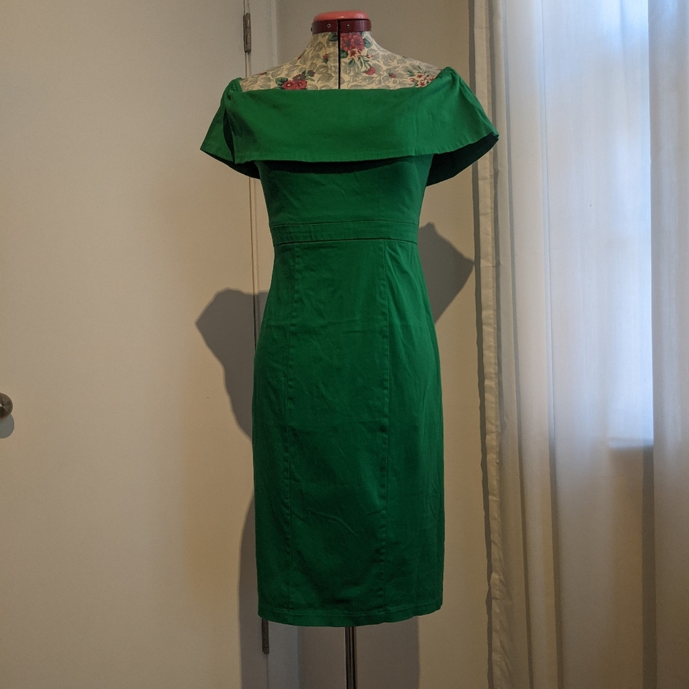 Green pencil dress size Small